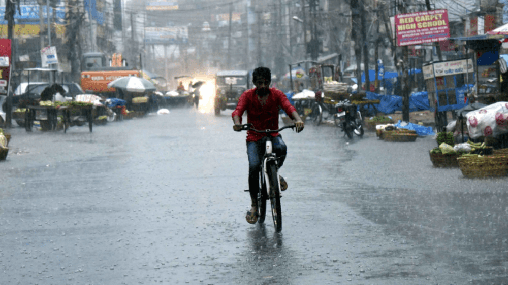 Today Weather News  Update : बिहार में मानसून की भारी बरसात होगी, विभिन्न जिलों के लिए IMD ने जारी किया भारी वर्षा का चेतावनी संदेश।